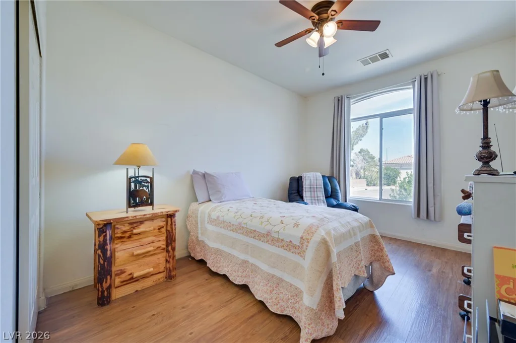 5811 Golden Wing, Las Vegas, NV 89113