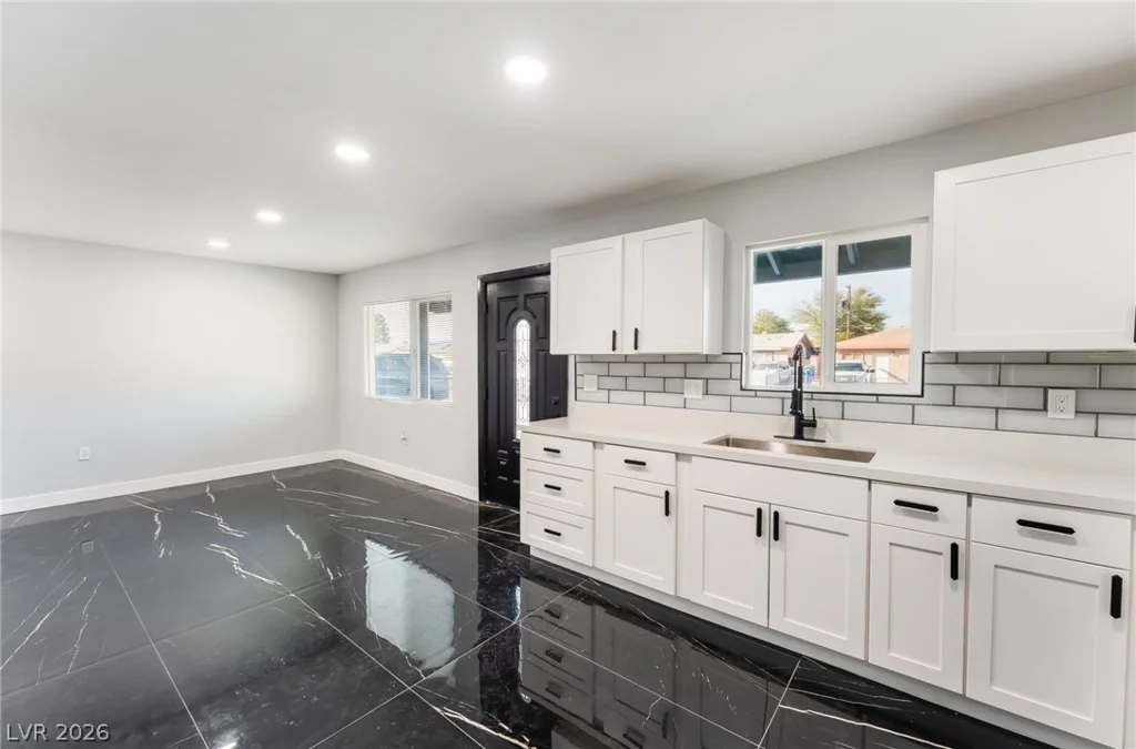 3215 Dillon, North Las Vegas, NV 89030