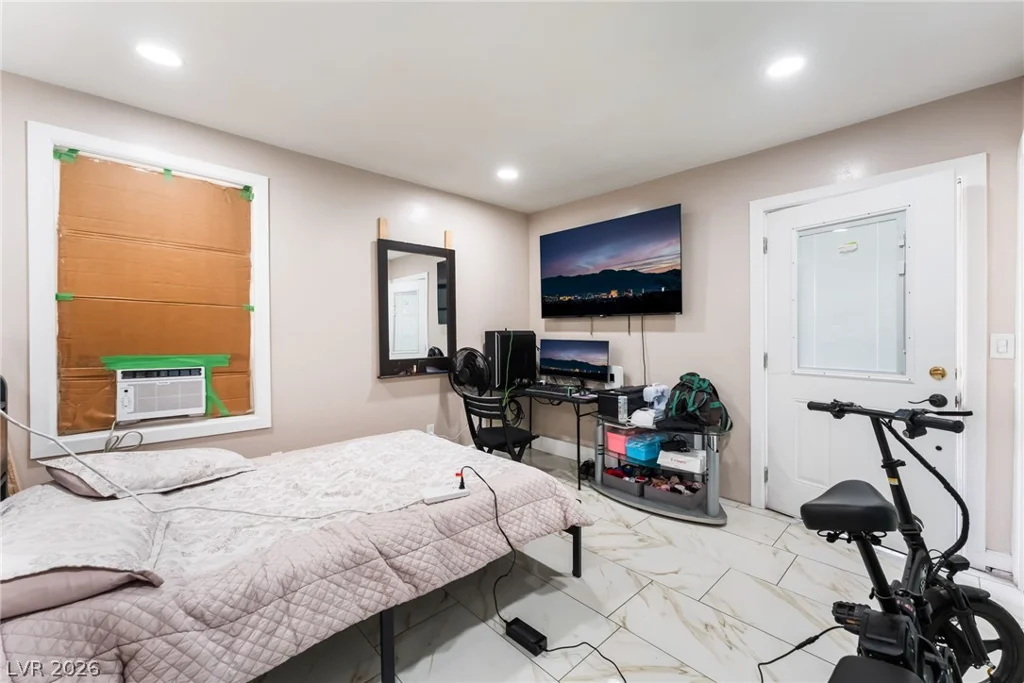 3215 Dillon, North Las Vegas, NV 89030