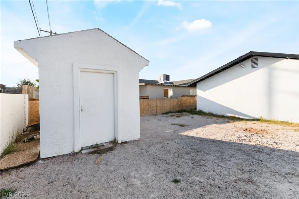 3215 Dillon, North Las Vegas, NV 89030