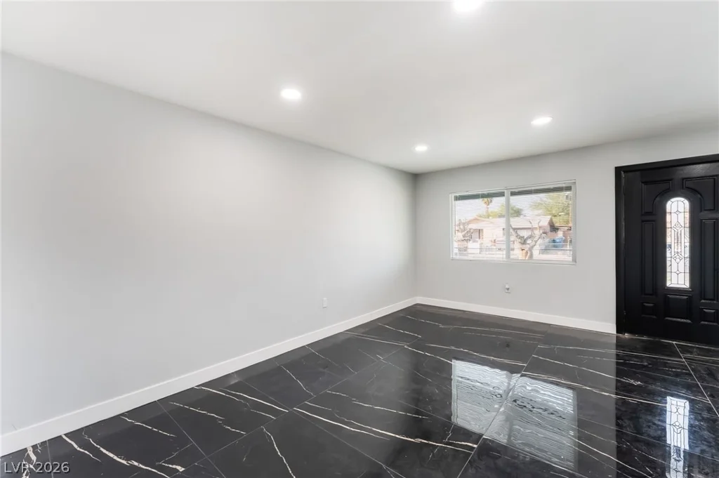 3215 Dillon, North Las Vegas, NV 89030