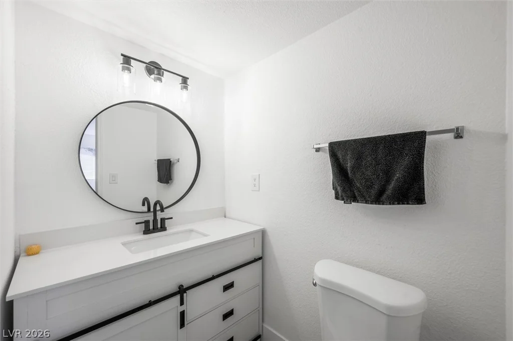 5404 River Glen, Las Vegas, NV 89103