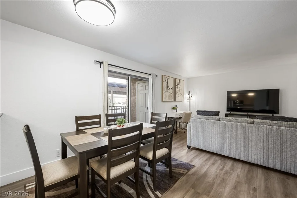 5404 River Glen, Las Vegas, NV 89103