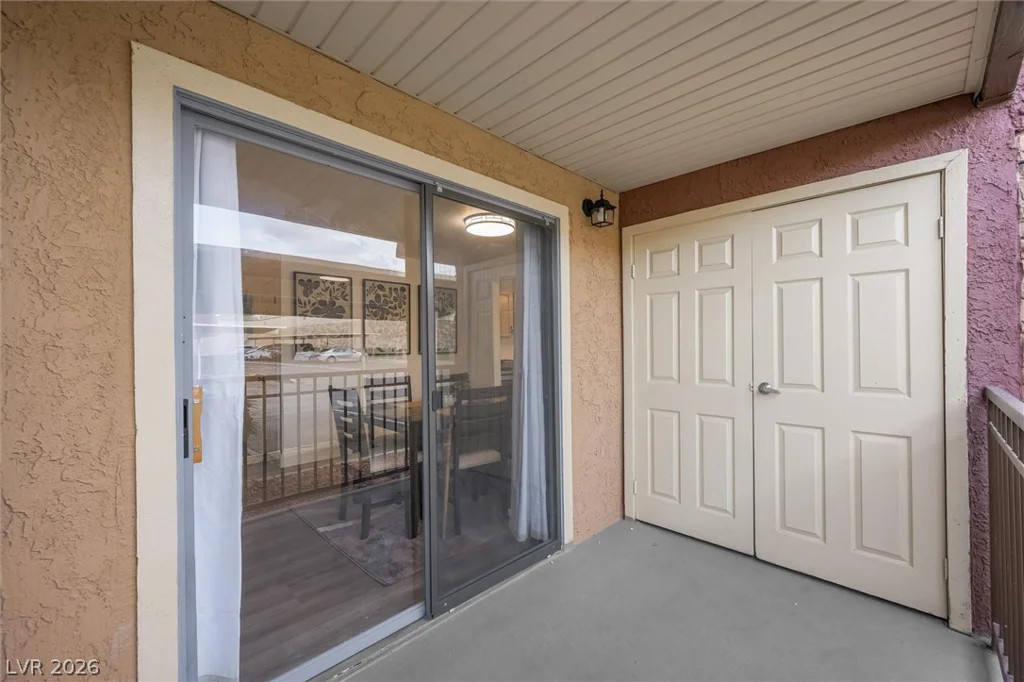 5404 River Glen, Las Vegas, NV 89103