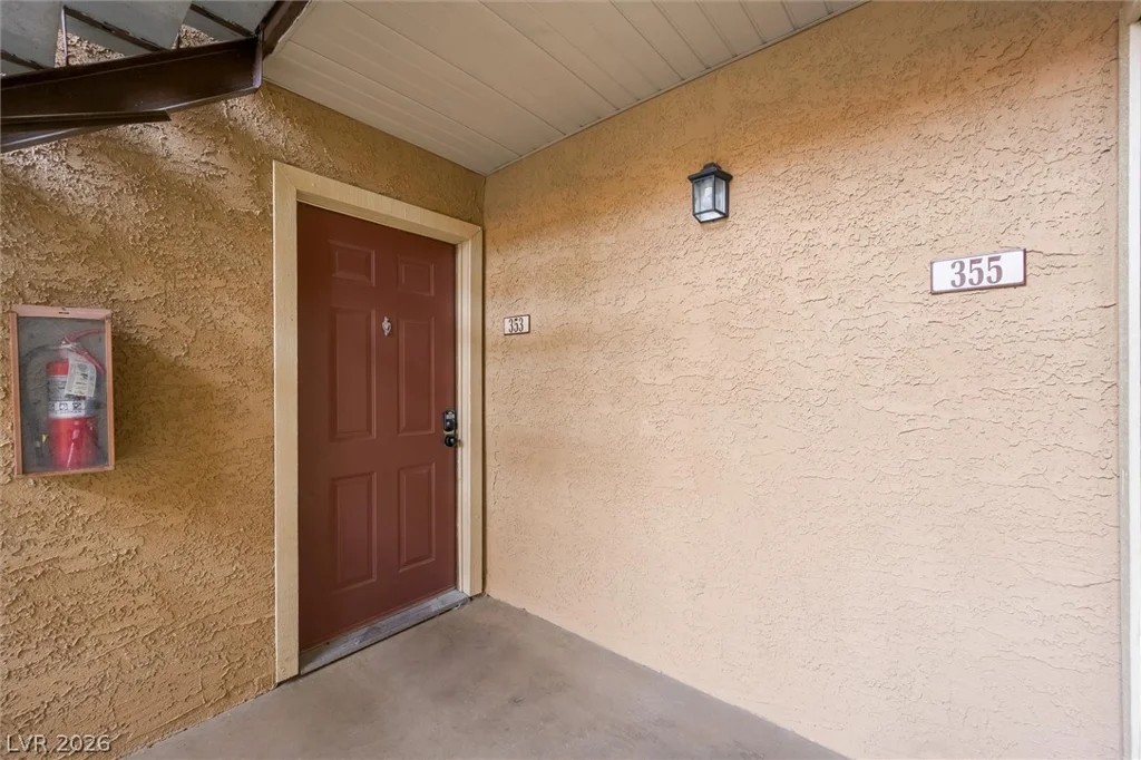 5404 River Glen, Las Vegas, NV 89103