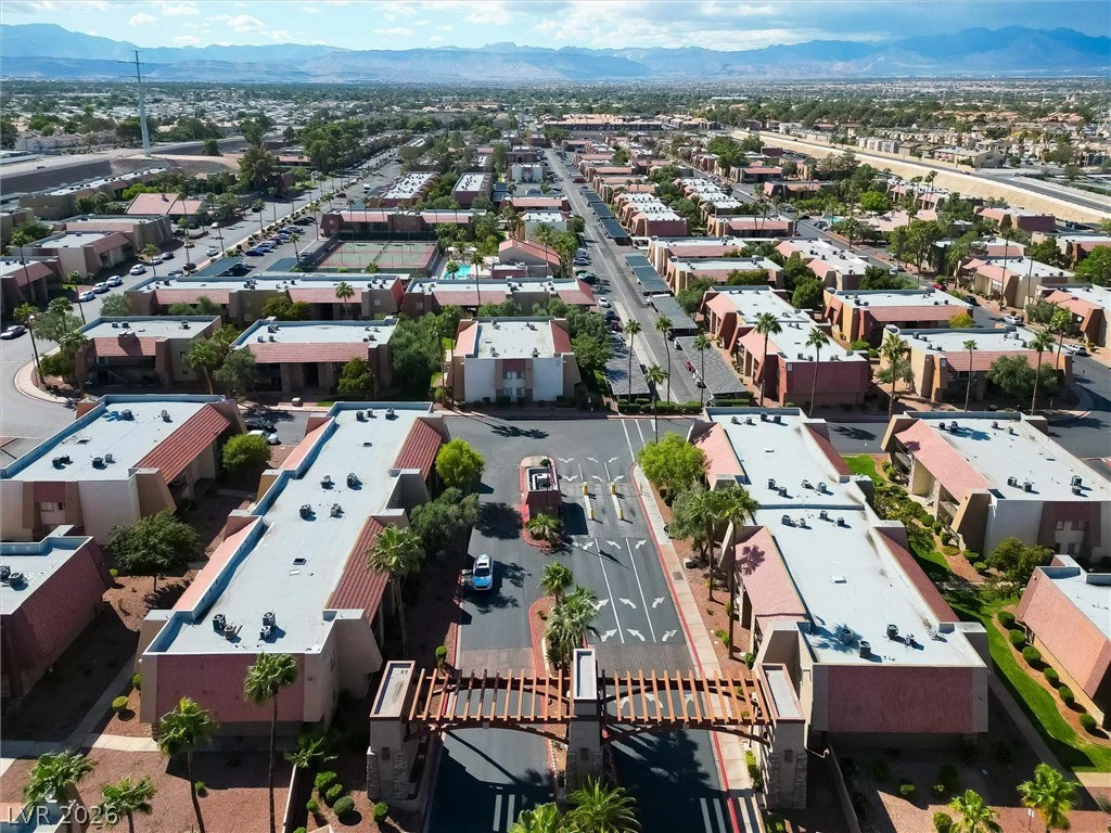 5404 River Glen, Las Vegas, NV 89103