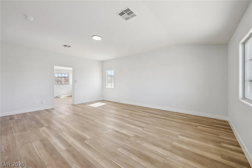 977 Courtney Valley, Henderson, NV 89052