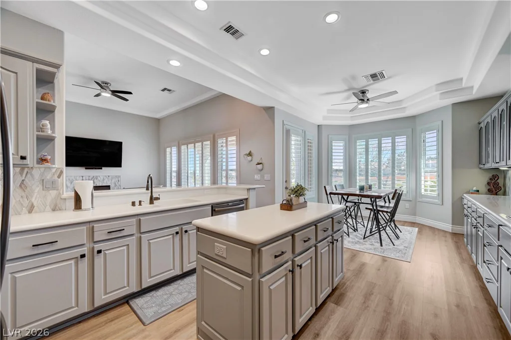 10533 Shoalhaven, Las Vegas, NV 89134