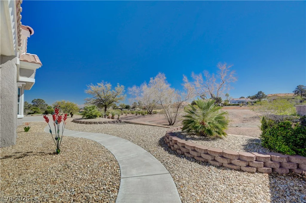 10533 Shoalhaven, Las Vegas, NV 89134