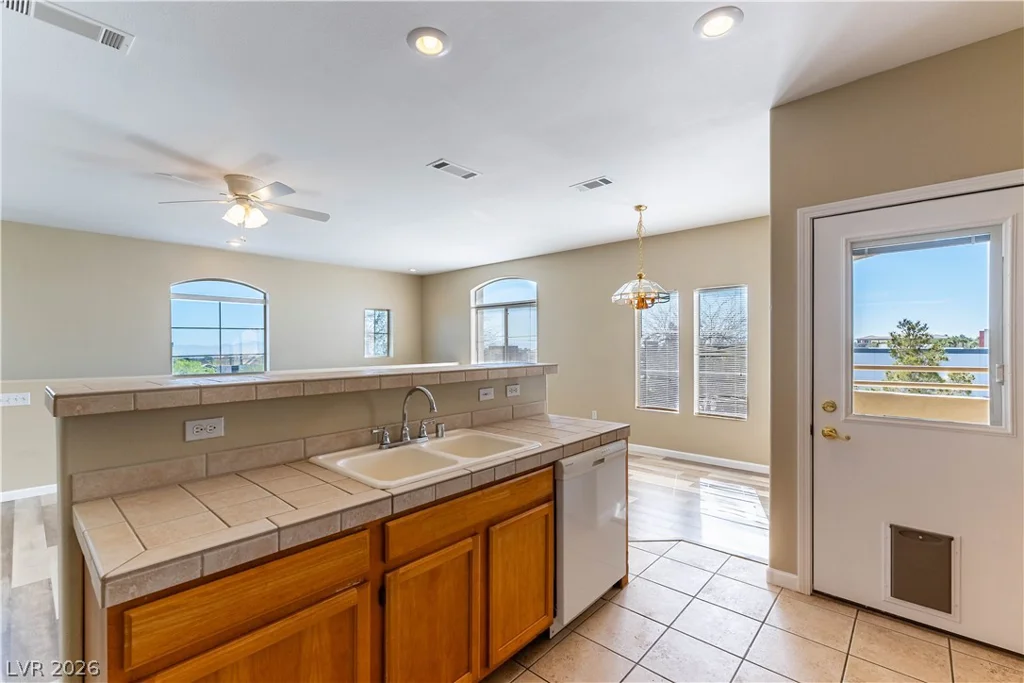 1320 RED GABLE, Las Vegas, NV 89144