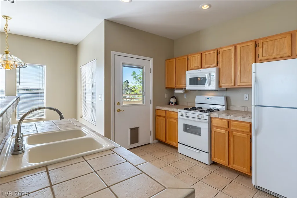1320 RED GABLE, Las Vegas, NV 89144