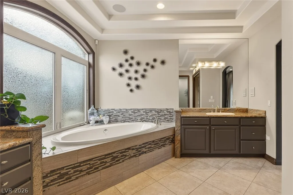 9325 Canyon Classic, Las Vegas, NV 89144