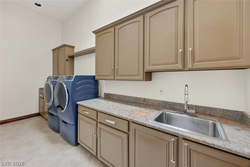 9325 Canyon Classic, Las Vegas, NV 89144