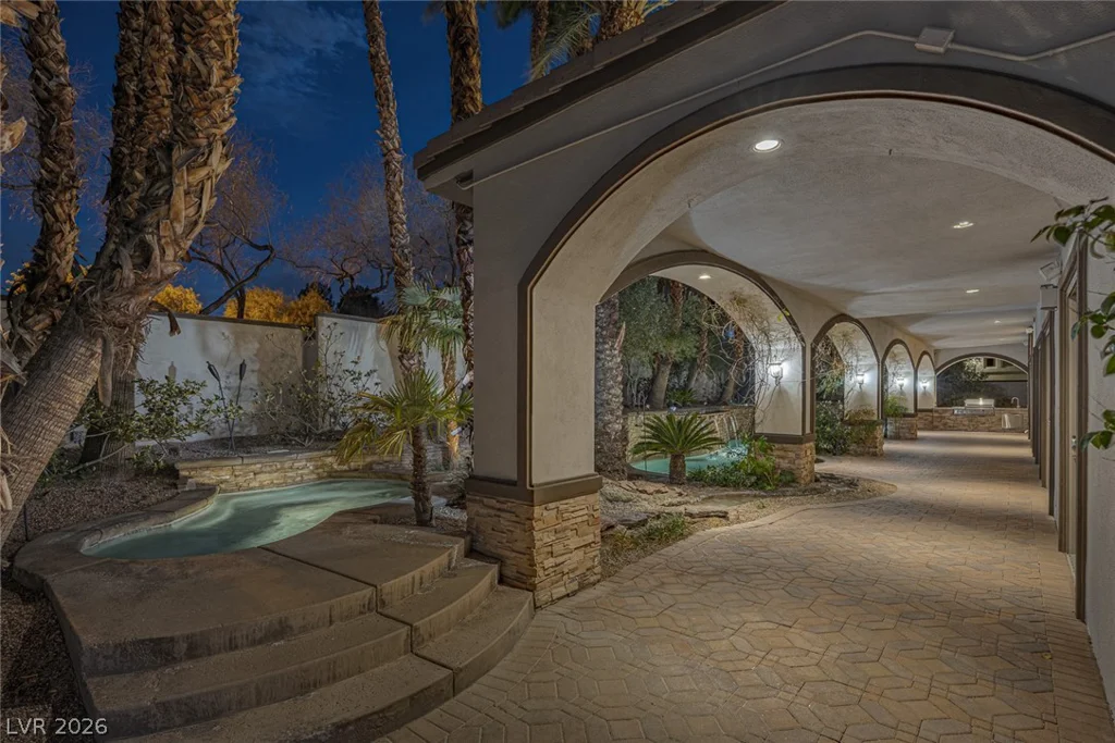 9325 Canyon Classic, Las Vegas, NV 89144