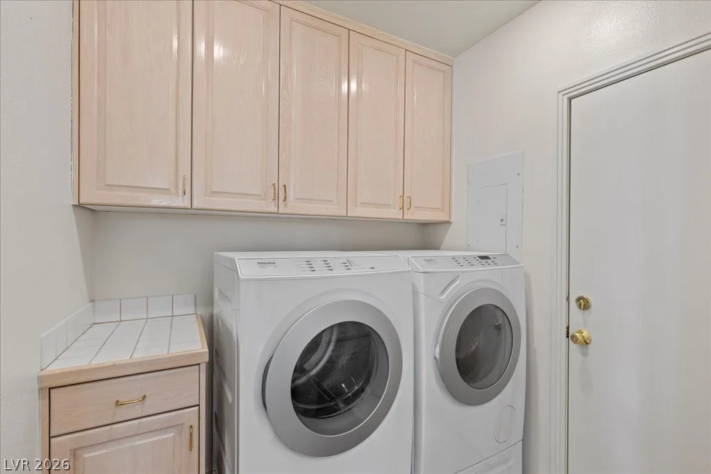 8188 Horseshoe Bend, Las Vegas, NV 89113