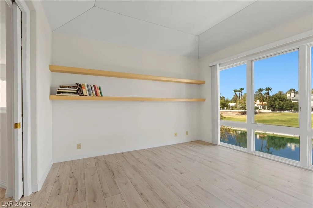 8188 Horseshoe Bend, Las Vegas, NV 89113