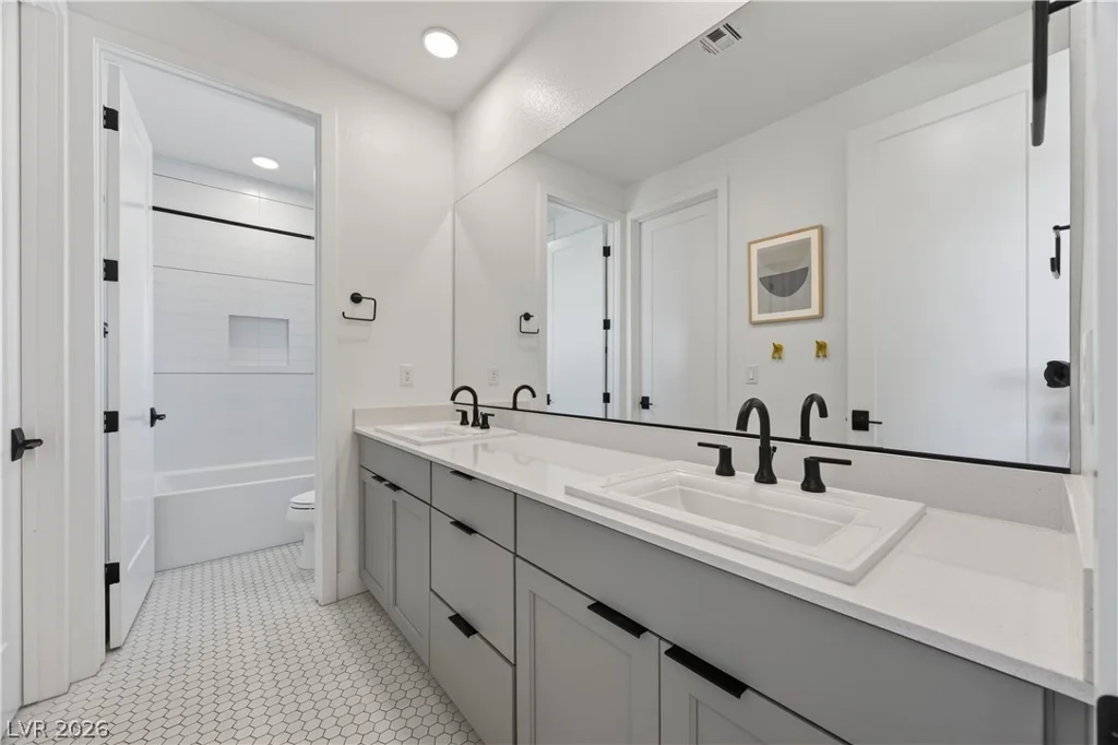 12637 Penfield, Las Vegas, NV 89138