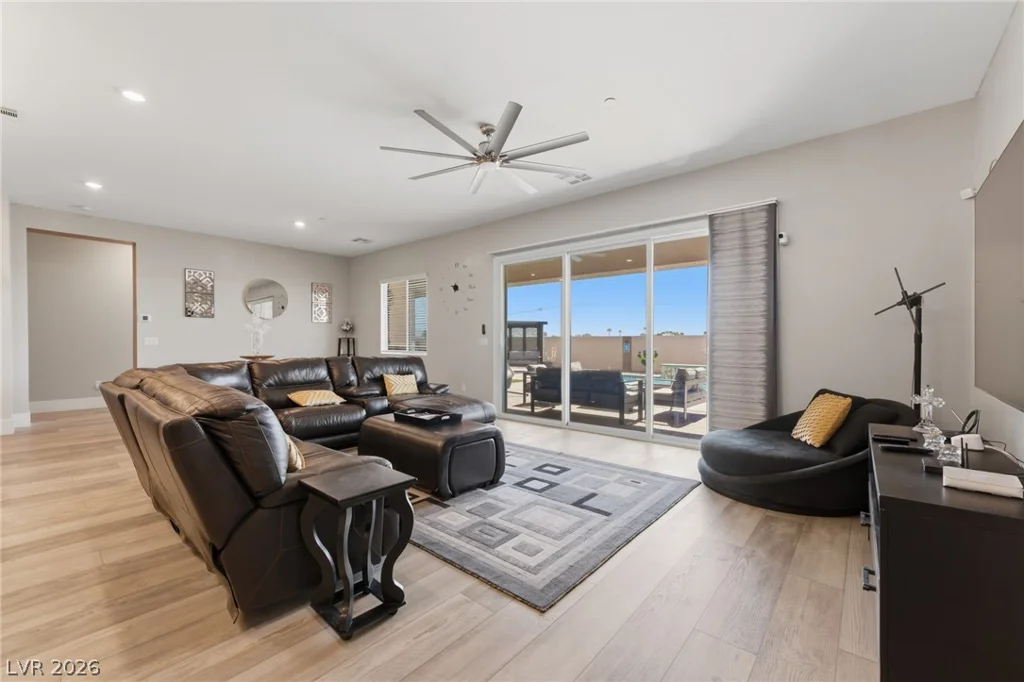 5241 Brayden, Las Vegas, NV 89131
