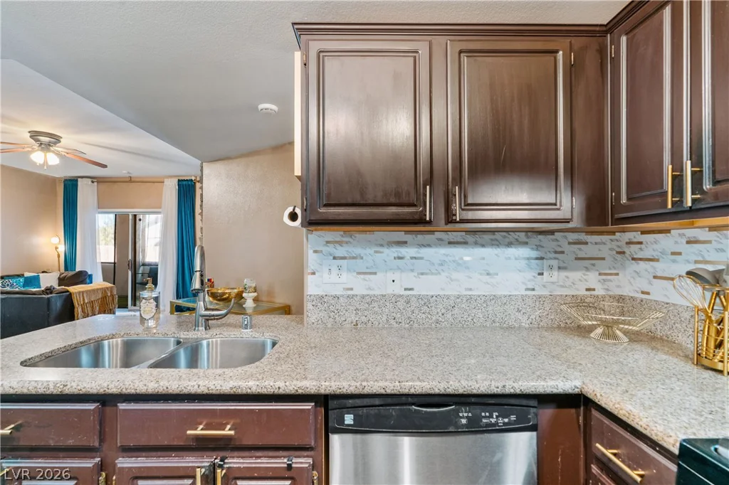 5650 Sahara, Las Vegas, NV 89142