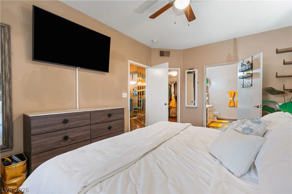 5650 Sahara, Las Vegas, NV 89142