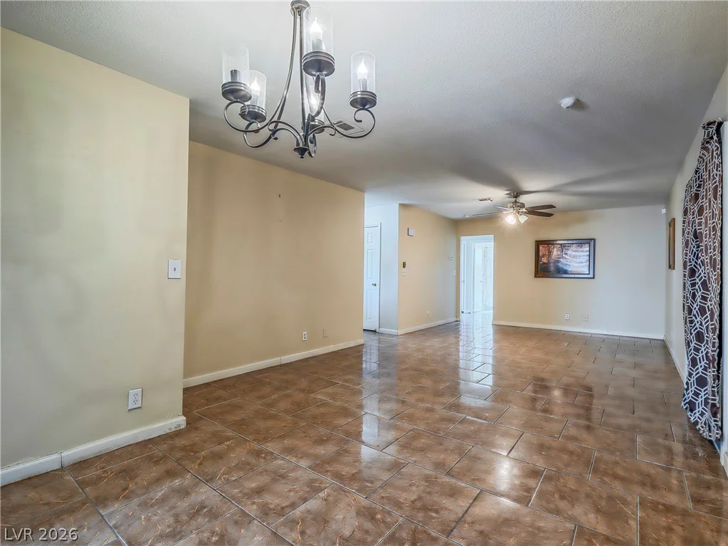 1103 Arrowhead, Las Vegas, NV 89106