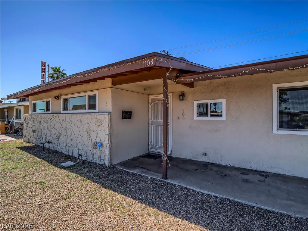 1103 Arrowhead, Las Vegas, NV 89106