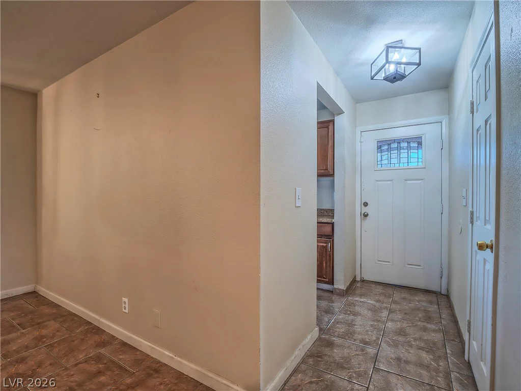1103 Arrowhead, Las Vegas, NV 89106
