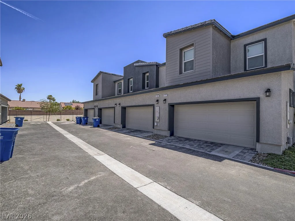 483 Waterfall Cove, Henderson, NV 89002