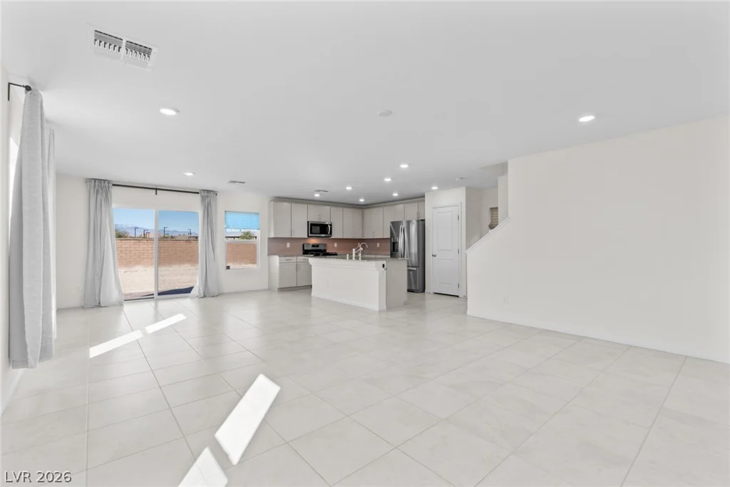 6929 Toll Mountain, North Las Vegas, NV 89086