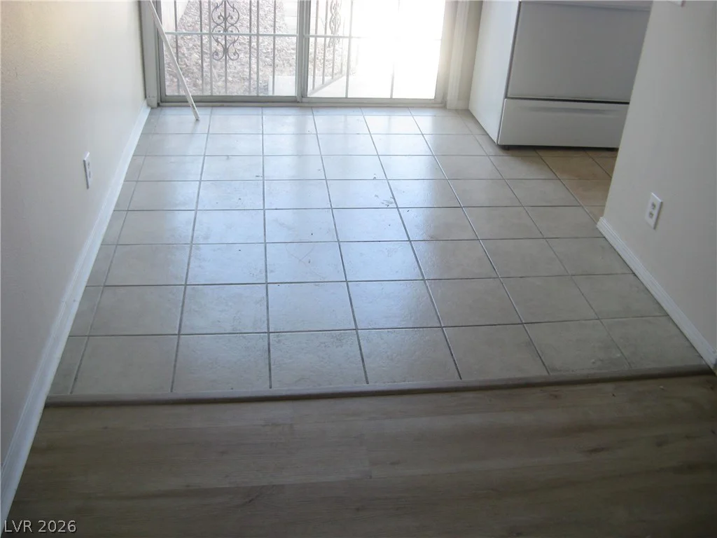 5052 Mountain Vista, Las Vegas, NV 89120