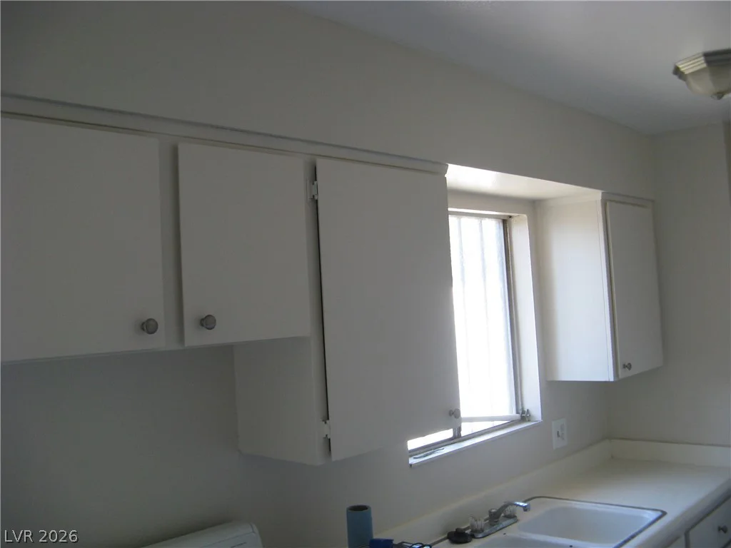 5052 Mountain Vista, Las Vegas, NV 89120