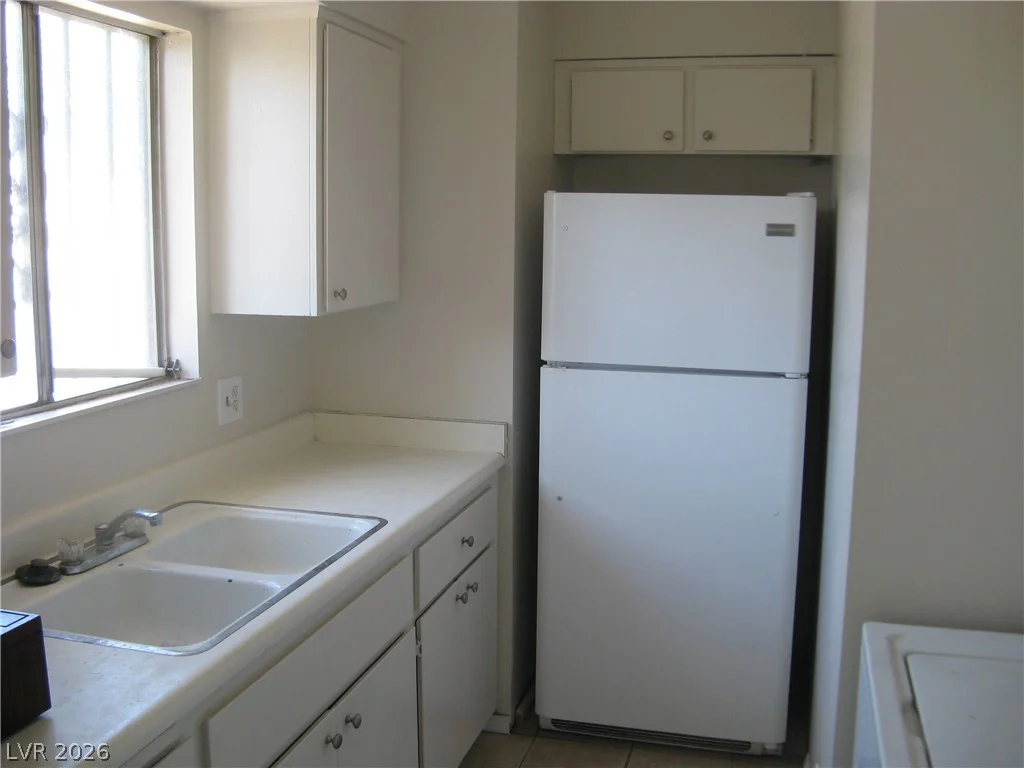 5052 Mountain Vista, Las Vegas, NV 89120