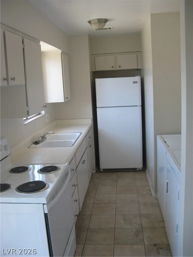 5052 Mountain Vista, Las Vegas, NV 89120