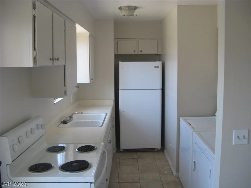 5052 Mountain Vista, Las Vegas, NV 89120