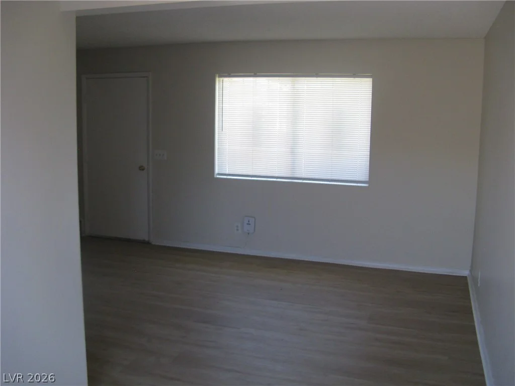 5052 Mountain Vista, Las Vegas, NV 89120