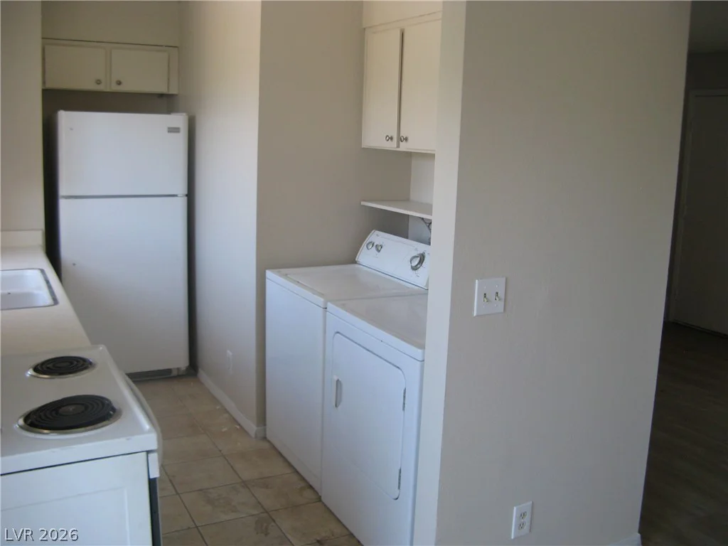 5052 Mountain Vista, Las Vegas, NV 89120