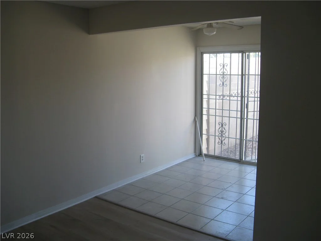 5052 Mountain Vista, Las Vegas, NV 89120