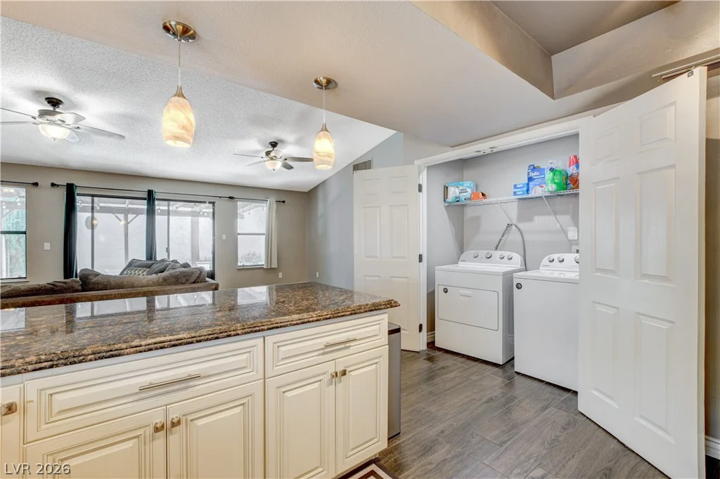 8404 Mulcahy, Las Vegas, NV 89145