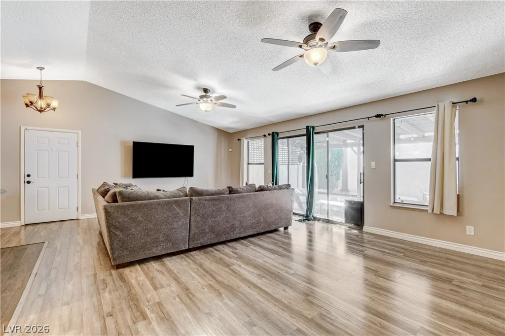 8404 Mulcahy, Las Vegas, NV 89145