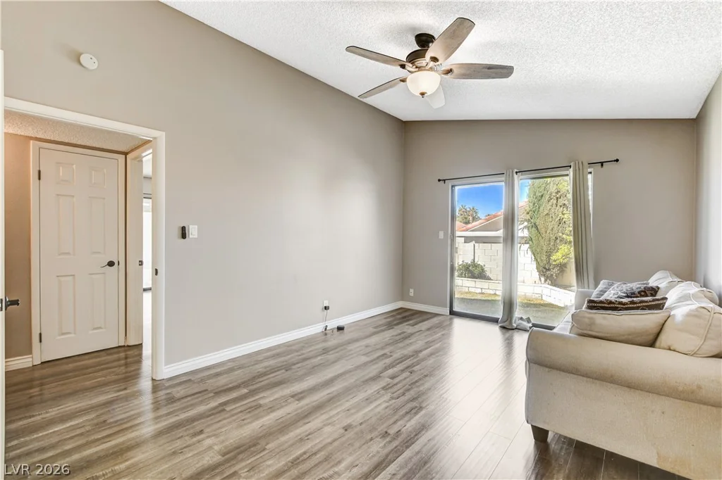 8404 Mulcahy, Las Vegas, NV 89145