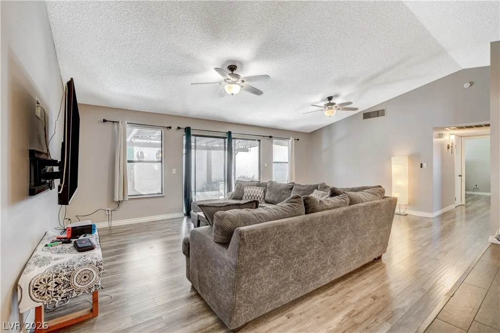 8404 Mulcahy, Las Vegas, NV 89145