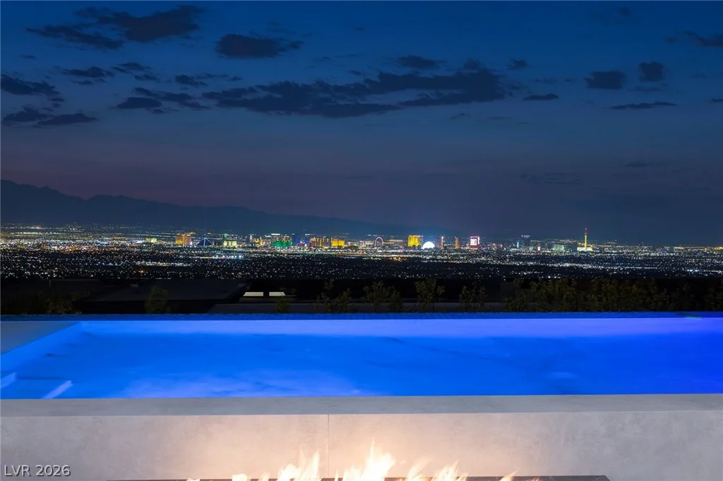 665 Overlook Rim, Henderson, NV 89012