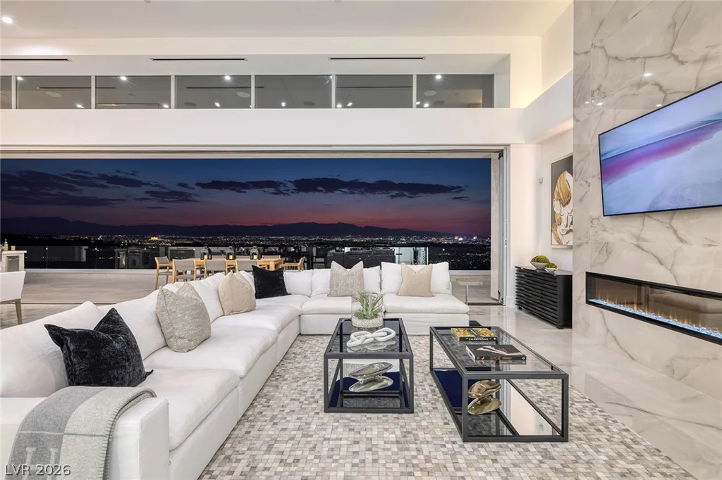 665 Overlook Rim, Henderson, NV 89012