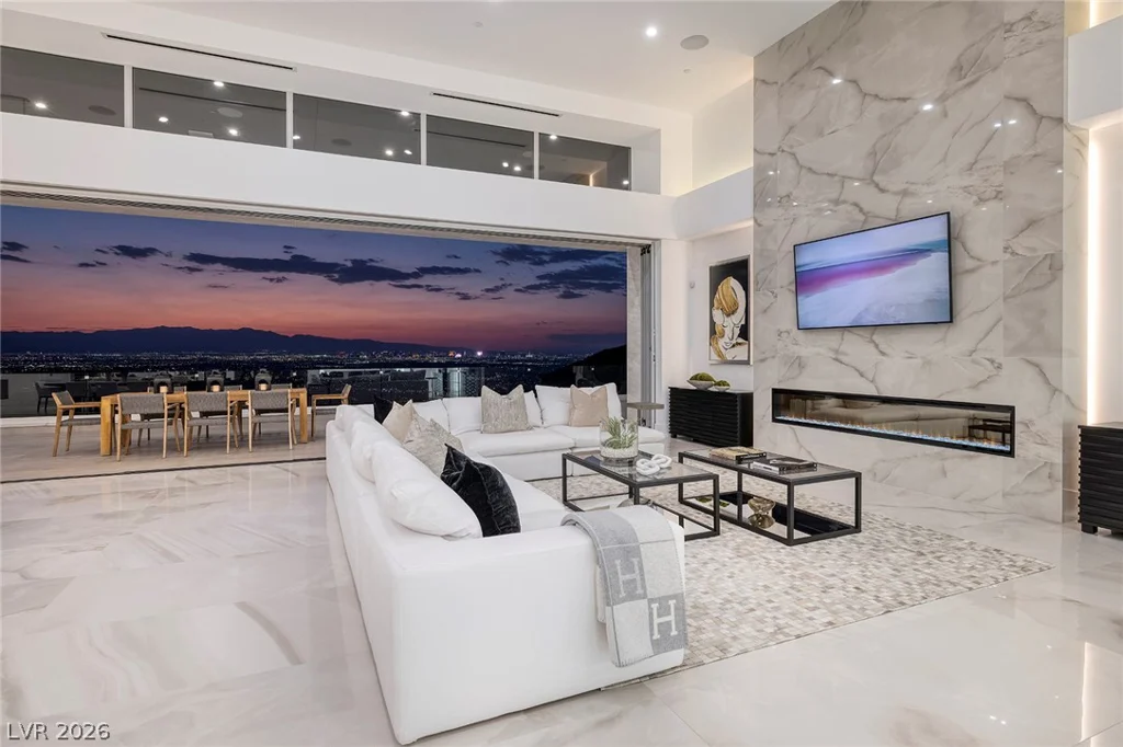 665 Overlook Rim, Henderson, NV 89012