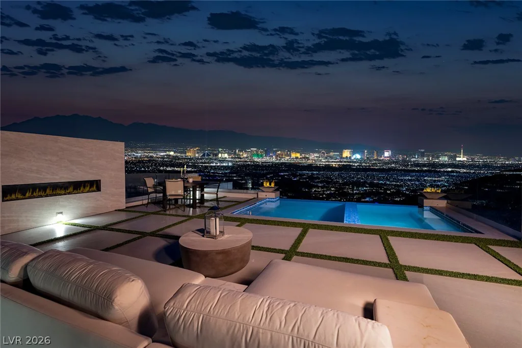 665 Overlook Rim, Henderson, NV 89012
