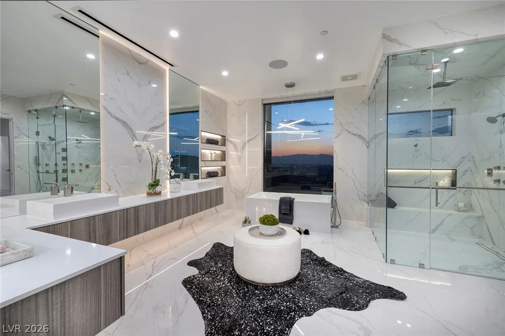 665 Overlook Rim, Henderson, NV 89012