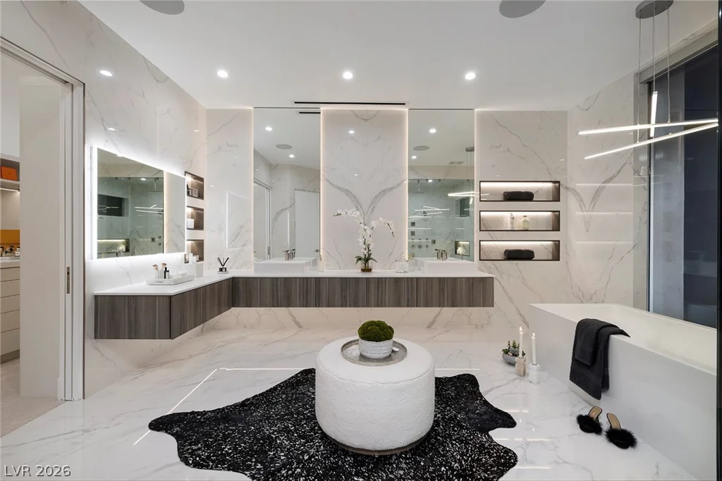 665 Overlook Rim, Henderson, NV 89012