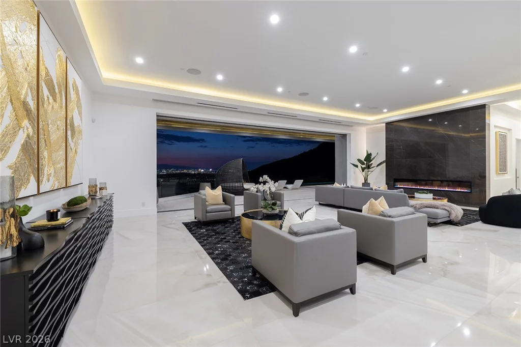 665 Overlook Rim, Henderson, NV 89012