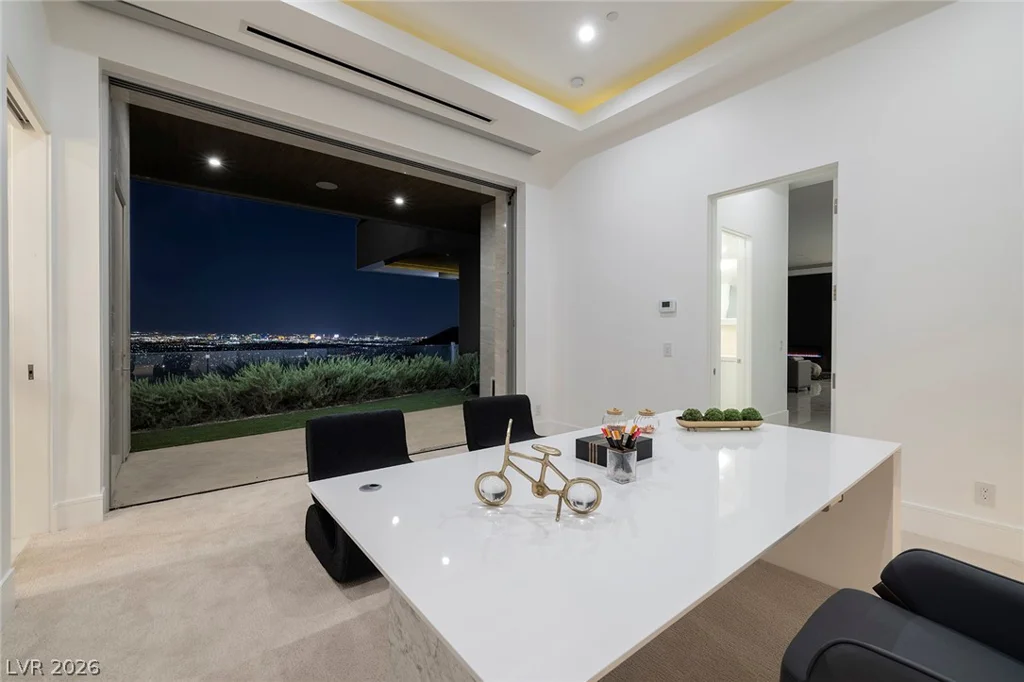 665 Overlook Rim, Henderson, NV 89012