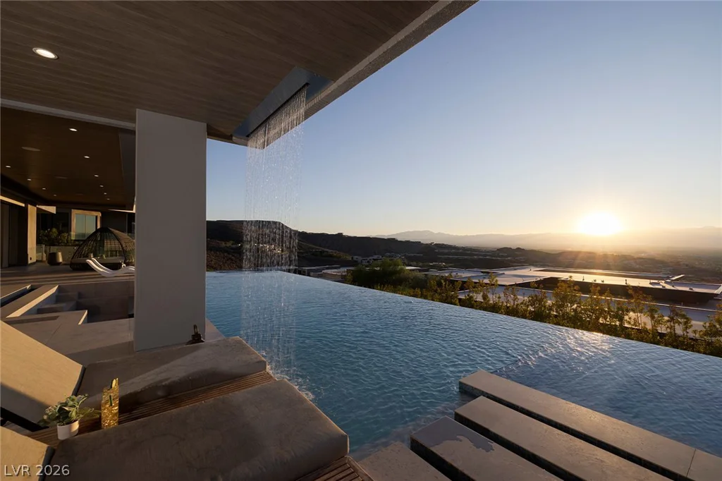 665 Overlook Rim, Henderson, NV 89012